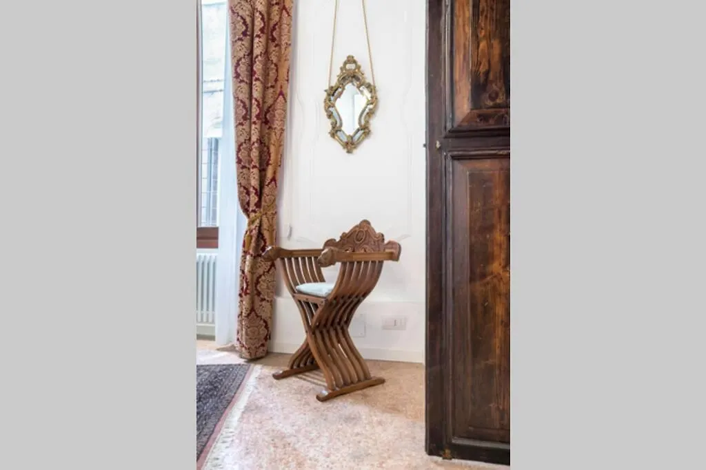 Apartment Appartamento Cassiano Rialto Venice